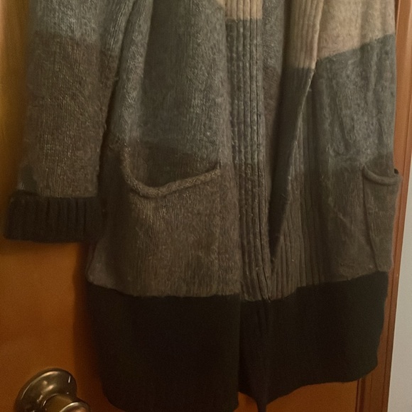 Warm open long striped cardigan withh taupe gray brown and black wide stripes - Picture 2 of 5